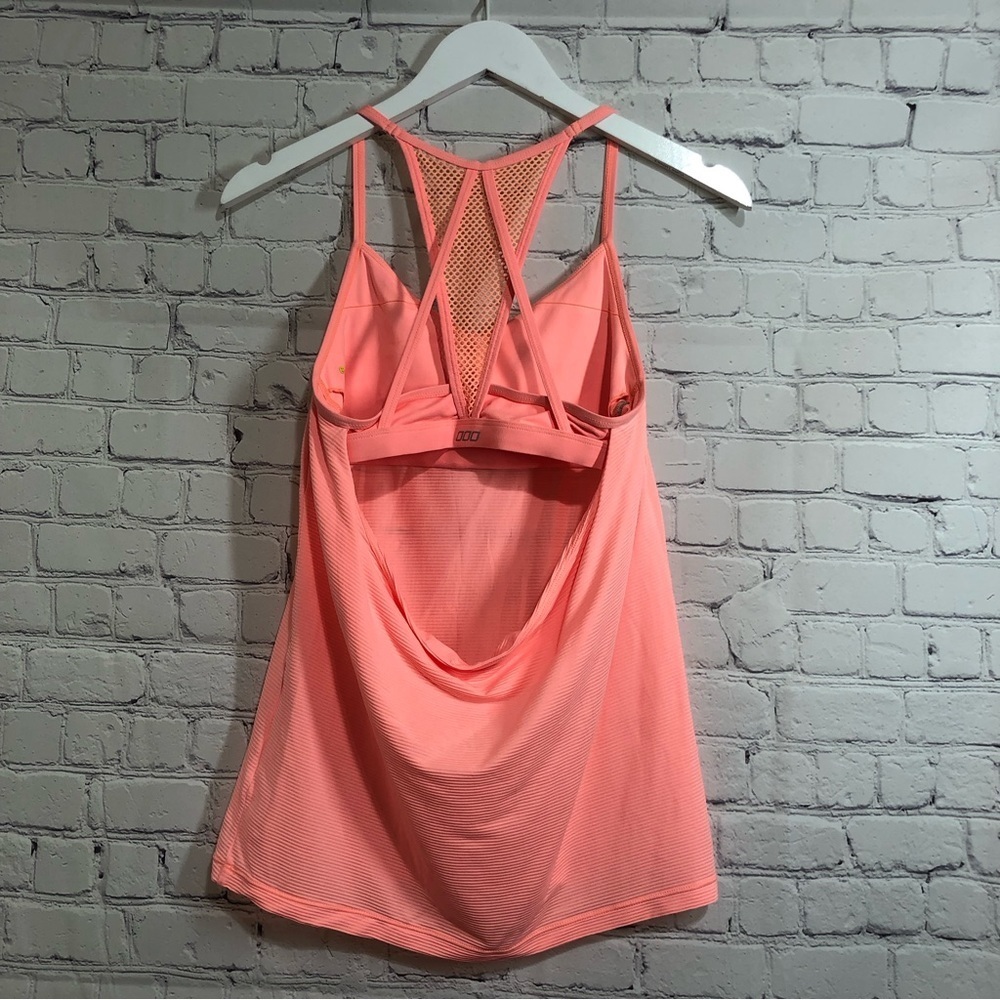 Lorna Jane long tank